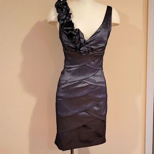 Silver/Grey fitted Xscape mini dress